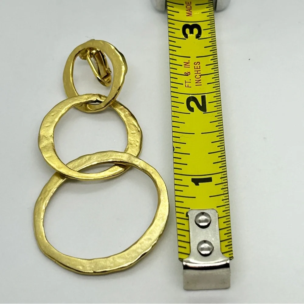 Vtg KJL Hammered Gold Tone Drop Clip Earrings 3” - Picture 6 of 6
